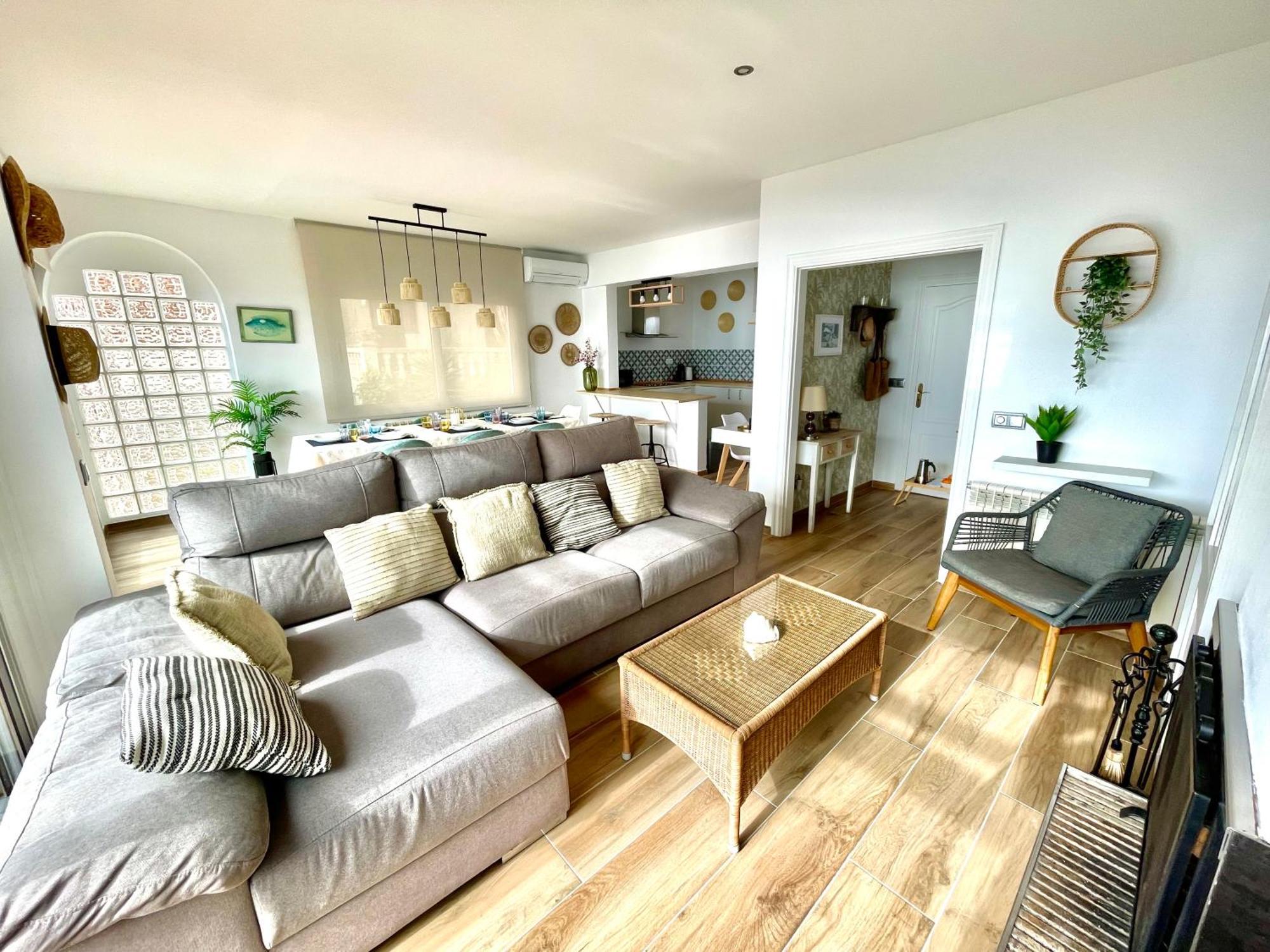 Seahomes Vacations, La Casa Blue Mediterranean Lifestyle Blanes Esterno foto
